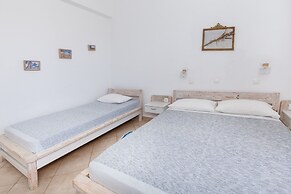 Harama Hotel Schinousa