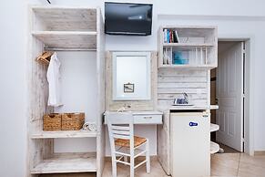 Harama Hotel Schinousa