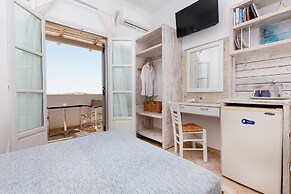 Harama Hotel Schinousa