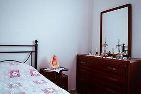 Tsikalario Holiday House