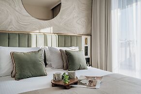 Millou LoftAffair Collection