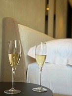 Nuna Hotel & Apartments