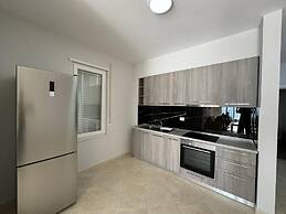 Nuna Hotel & Apartments