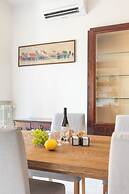 Bright And Spacious Family Apartment In Parioli