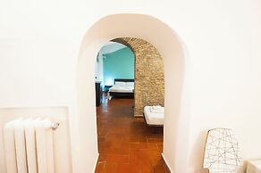 Campo De Fiori Grotto Apartment