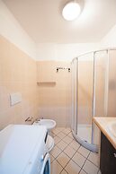 Campo De Fiori Grotto Apartment