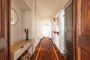 Campo De' Fiori Large And Beautiful Apartment
