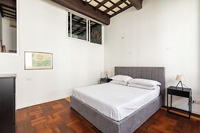 Campo De' Fiori Large And Beautiful Apartment