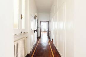 Campo De' Fiori Large And Beautiful Apartment