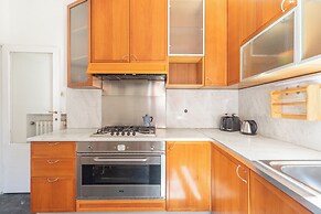 Campo De' Fiori Large And Beautiful Apartment