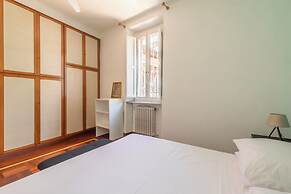 Campo De' Fiori Large And Beautiful Apartment
