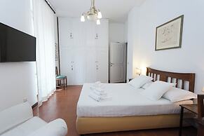 Campo De' Fiori Apartments