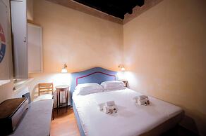 Campo De' Fiori Apartments