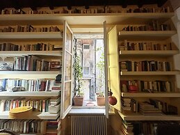 Campo De' Fiori Apartments