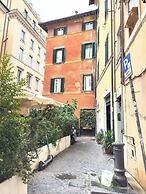 Campo De' Fiori Apartments