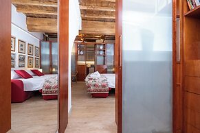 Campo De' Fiori Apartments