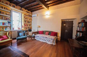 Campo De' Fiori Apartments