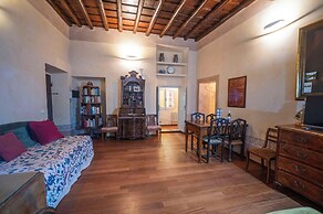 Campo De' Fiori Apartments