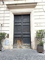 Campo De' Fiori Apartments