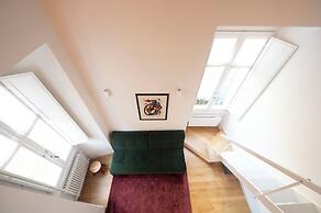 Campo De' Fiori Apartments