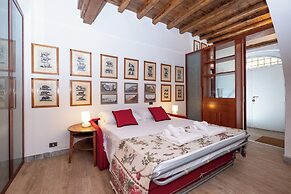 Campo De' Fiori Apartments