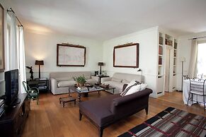 Campo De' Fiori Apartments