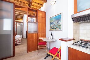 Campo De' Fiori Apartments