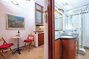 Campo De' Fiori Apartments