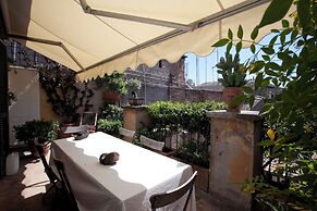 Campo De' Fiori Apartments