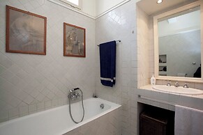 Campo De' Fiori Apartments