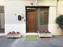 Colorful Design Loft Near Villa Pamphili 