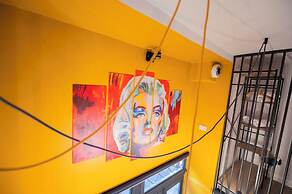 Colorful Design Loft Near Villa Pamphili 