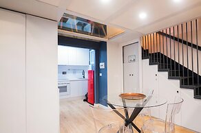 Colorful Design Loft Near Villa Pamphili 