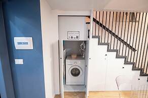 Colorful Design Loft Near Villa Pamphili 