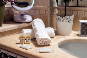 Colosseum 2Br Elegance And Charm 