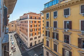 Cozy And Comfy Apartment At Esquilino