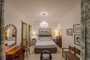 Via Giulia Apartments