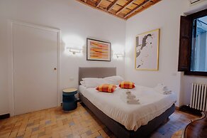 Via Giulia Apartments