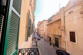 Via Giulia Apartments