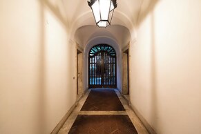 Via Giulia Apartments