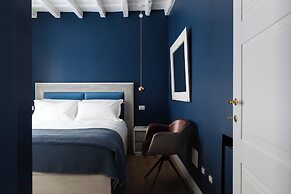 Via Giulia Apartments