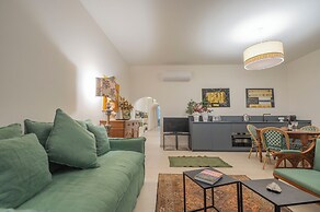 Via Giulia Apartments