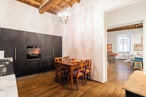 Via Giulia Apartments