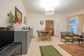 Via Giulia Apartments