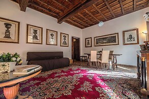 Via Giulia Apartments