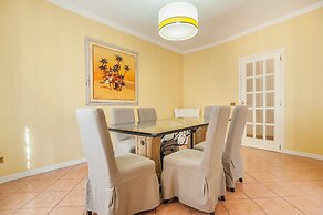 Eur Luminous And Large Family Terrace Apartment 