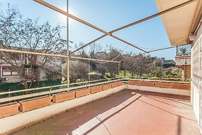 Eur Luminous And Large Family Terrace Apartment 