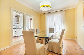 Eur Luminous And Large Family Terrace Apartment 