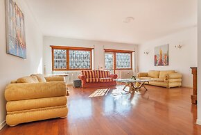 Eur Luminous And Large Family Terrace Apartment 