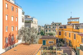 Fantastic Penthouse Over The Roman Sky 
